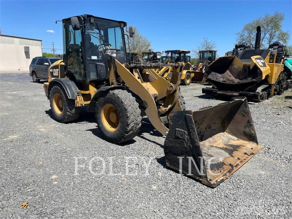 CAT 908H2 Pale gommate