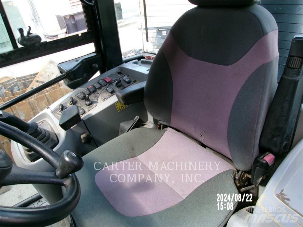 CAT 908H2 Pale gommate