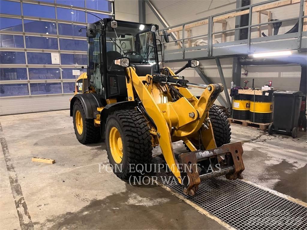 CAT 908H2 Pale gommate