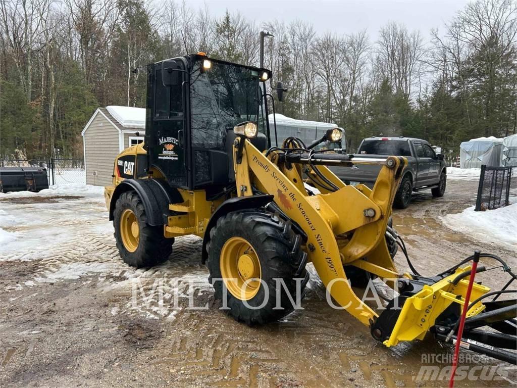 CAT 908H2 Pale gommate
