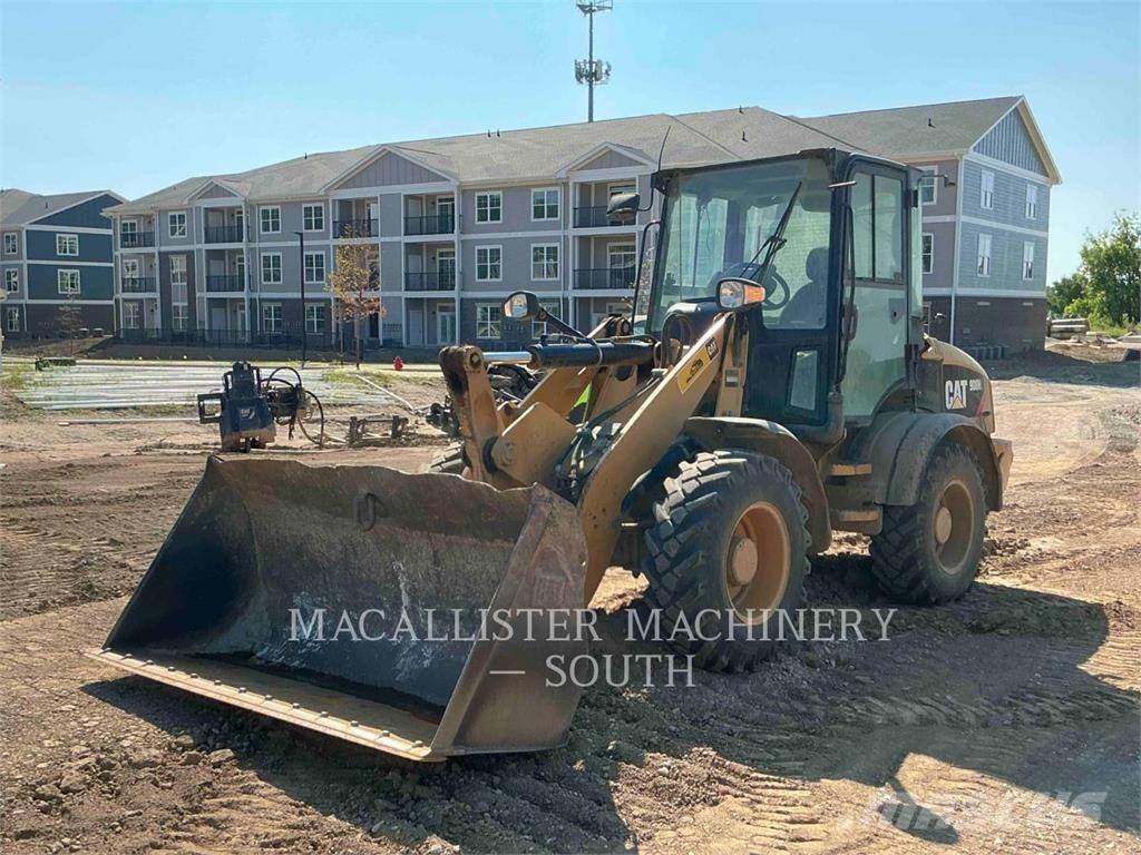 CAT 908H2 Pale gommate
