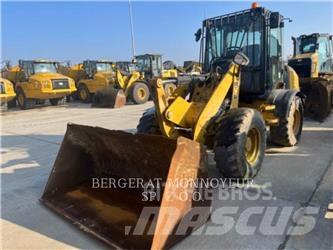 CAT 908M Pale gommate