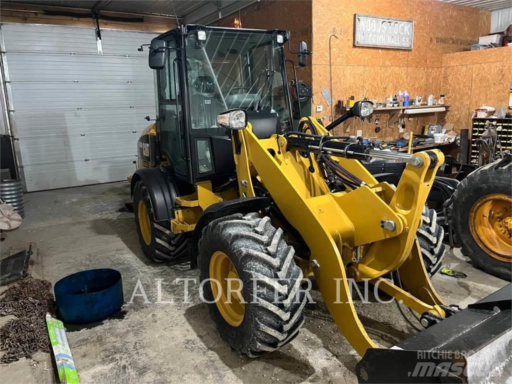 CAT 908M Mini pale