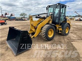 CAT 908M Pale gommate