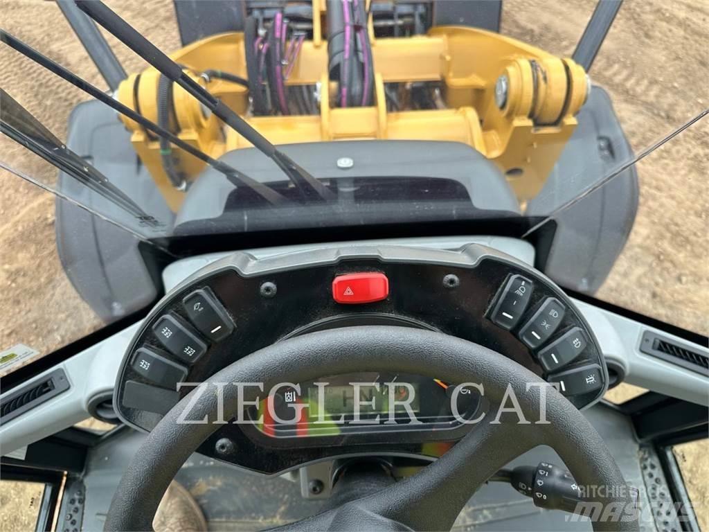 CAT 908M Pale gommate