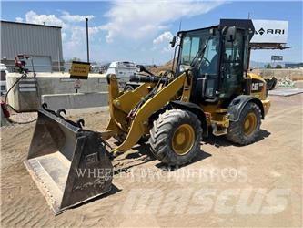 CAT 908M Pale gommate