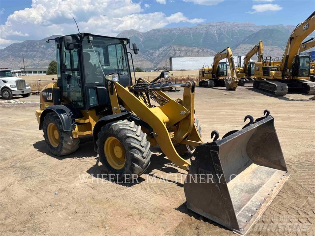 CAT 908M Pale gommate