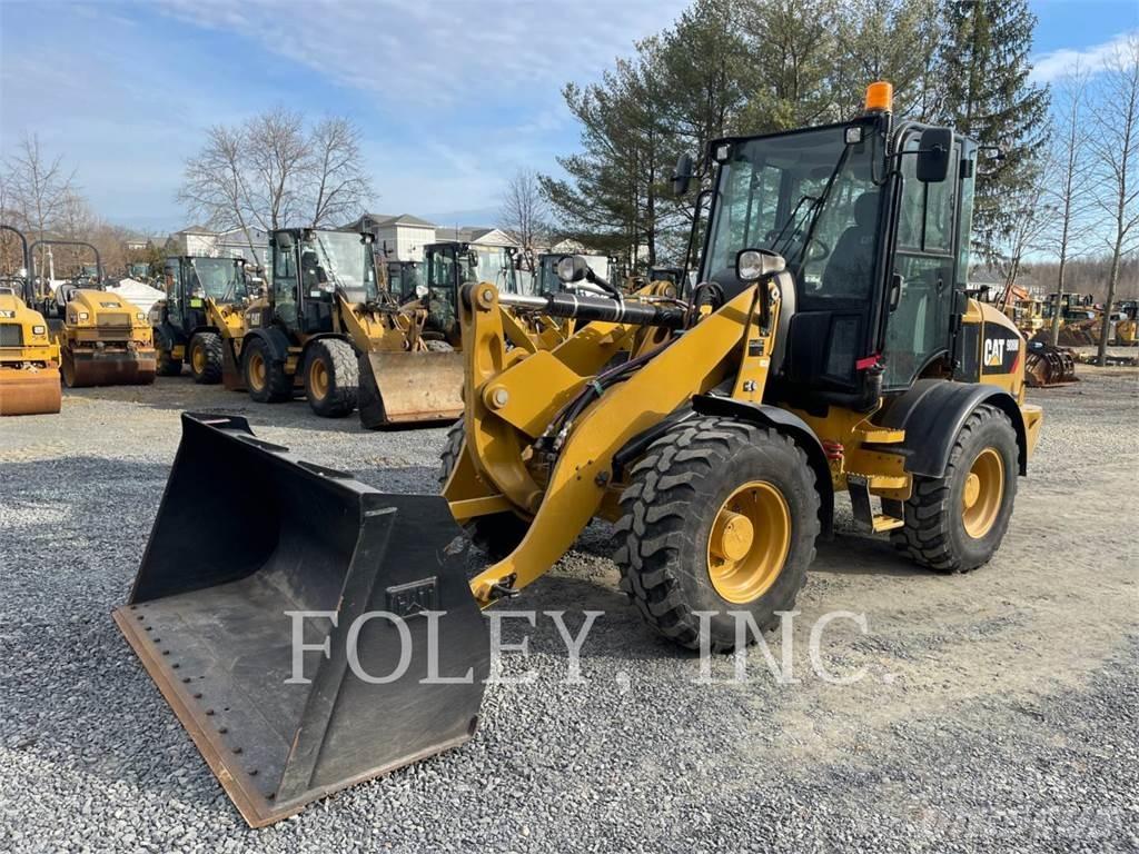 CAT 908M Pale gommate