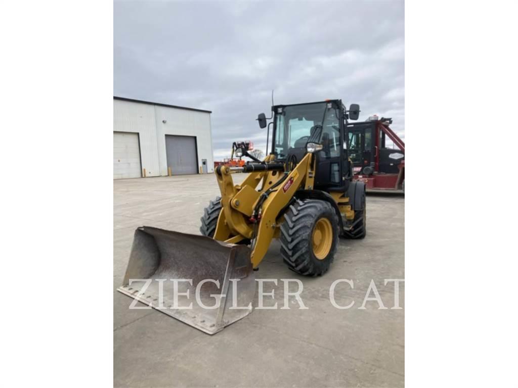 CAT 908M Pale gommate