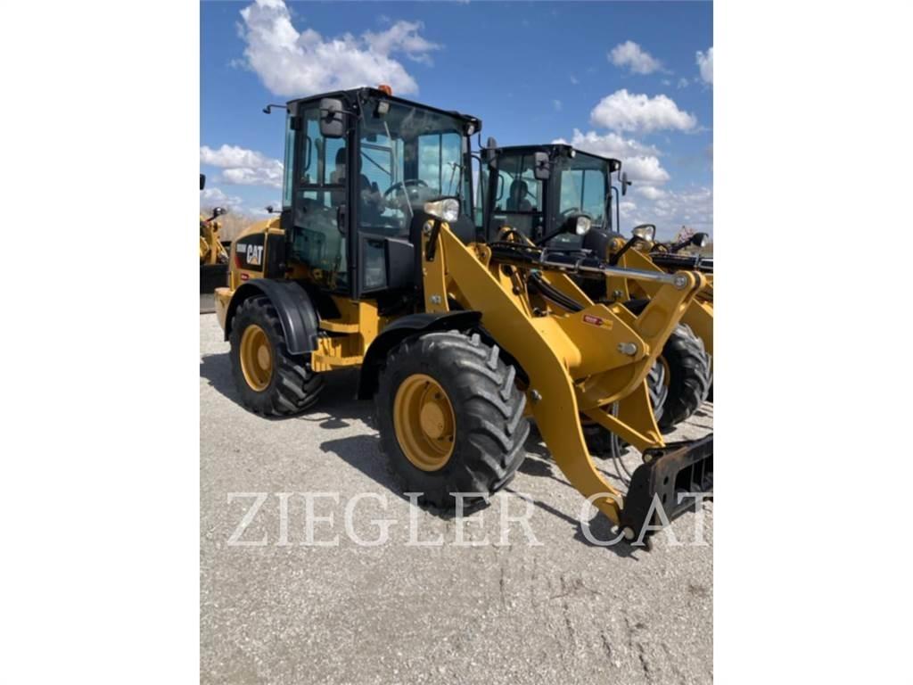 CAT 908M Pale gommate