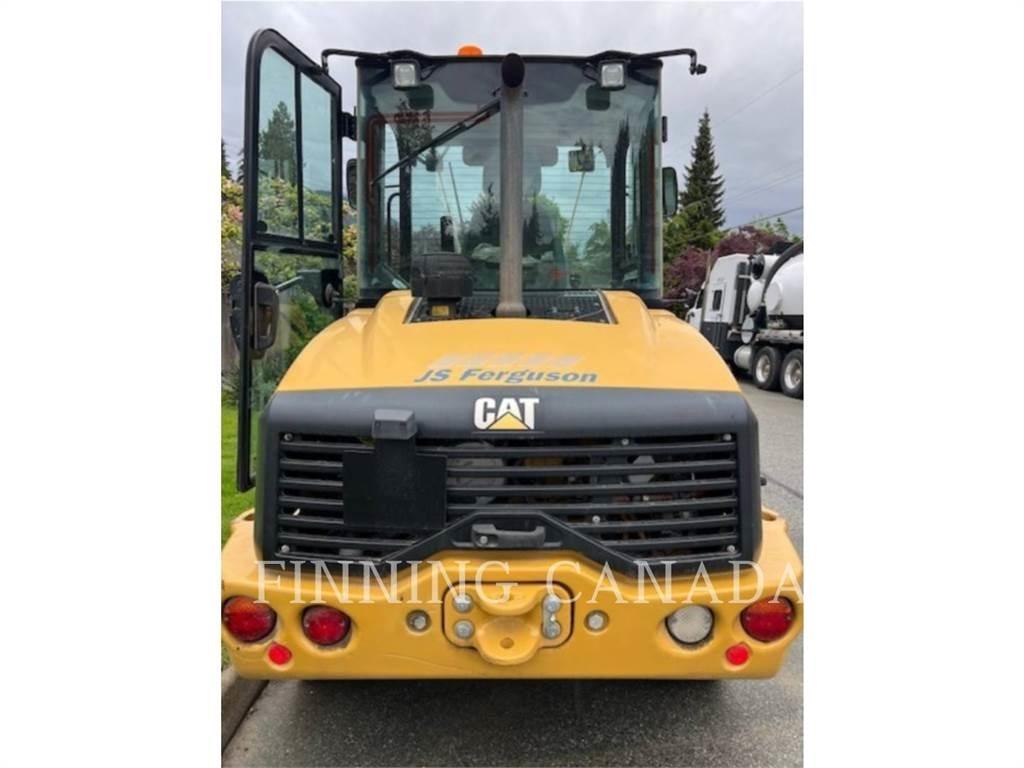 CAT 908M Pale gommate