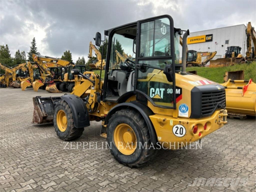 CAT 908M Pale gommate