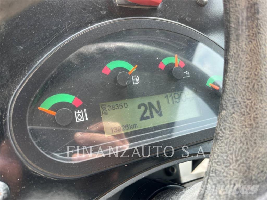 CAT 908M Pale gommate