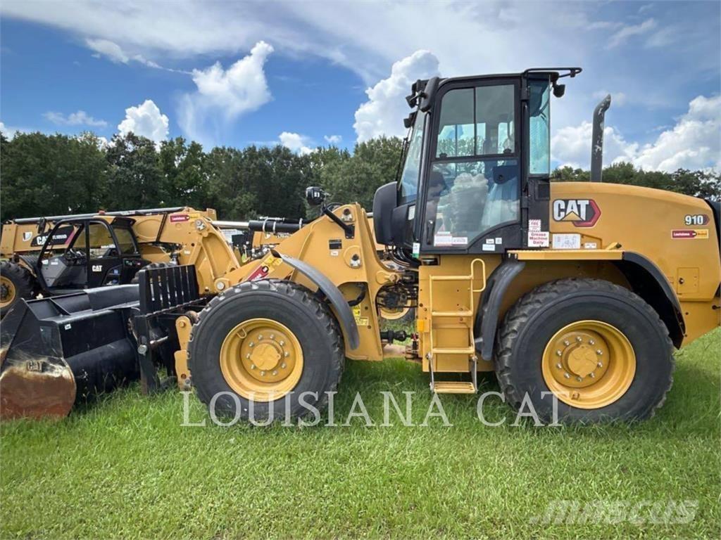 CAT 910 Pale gommate