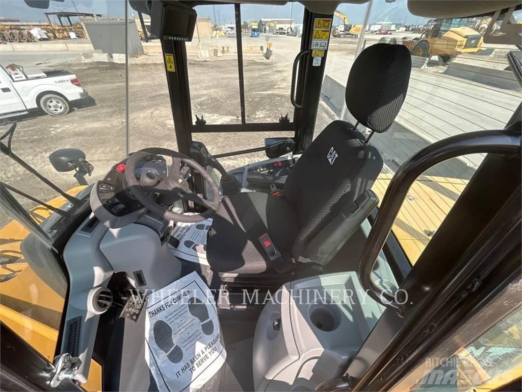 CAT 910 Pale gommate