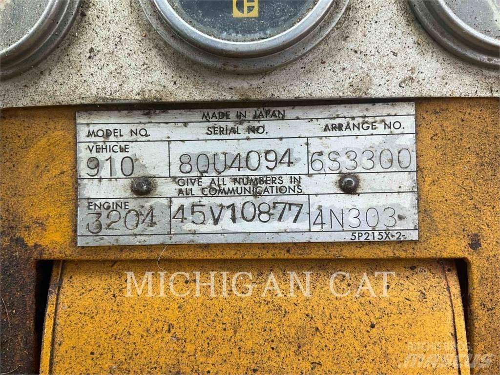 CAT 910 Pale gommate