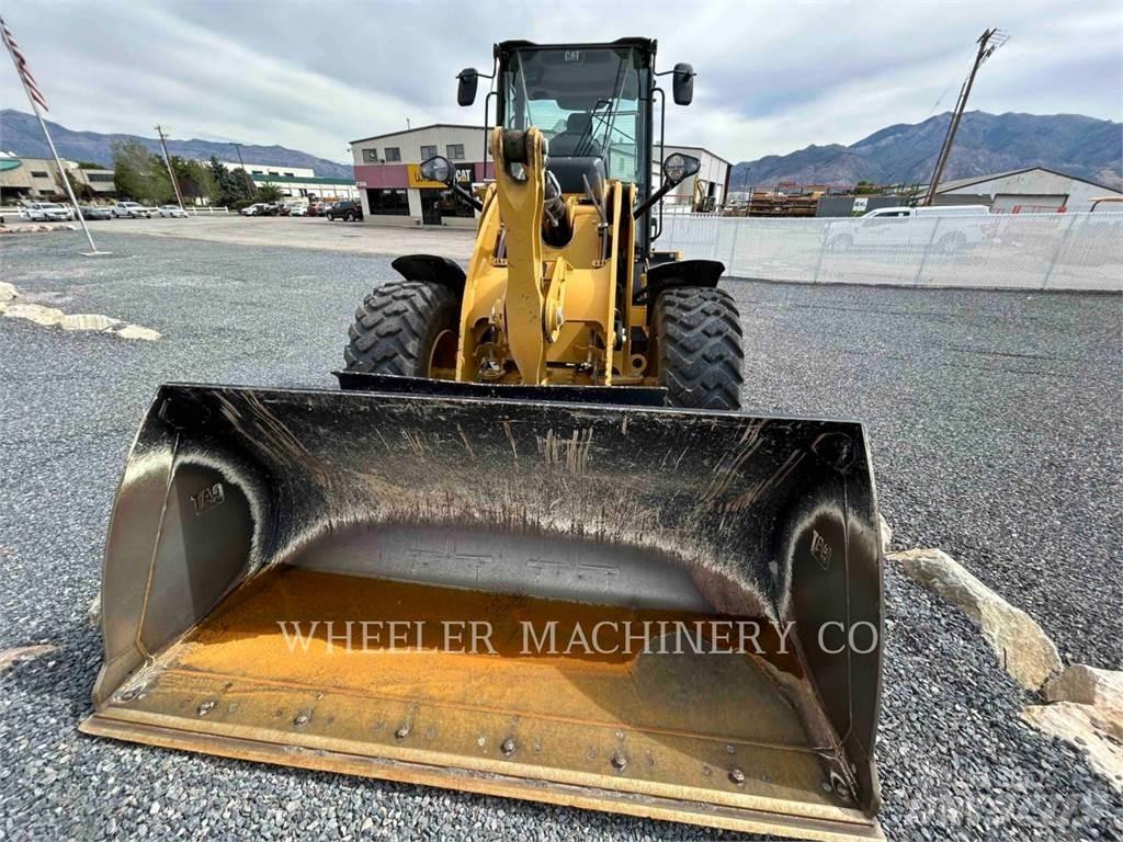 CAT 914 Pale gommate