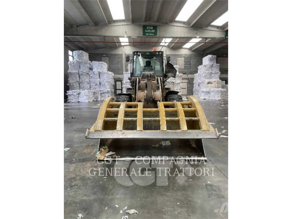 CAT 914 Pale gommate