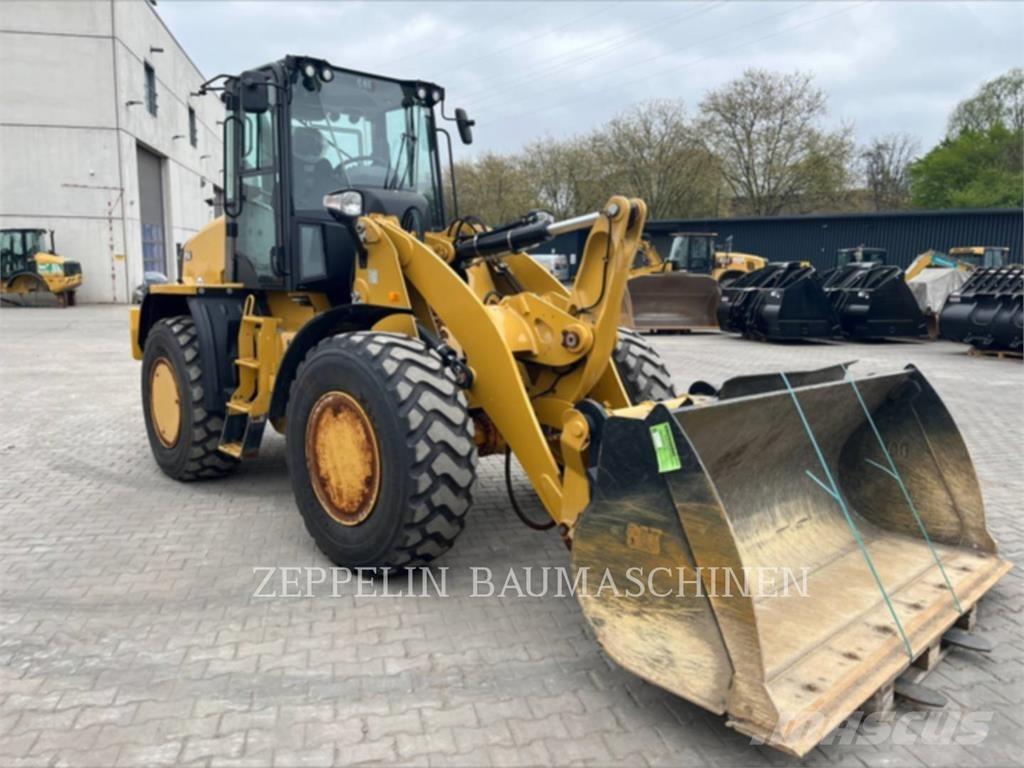 CAT 914-14A Pale gommate