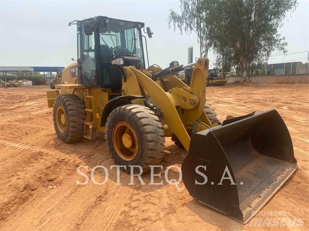 CAT 914K Pale gommate
