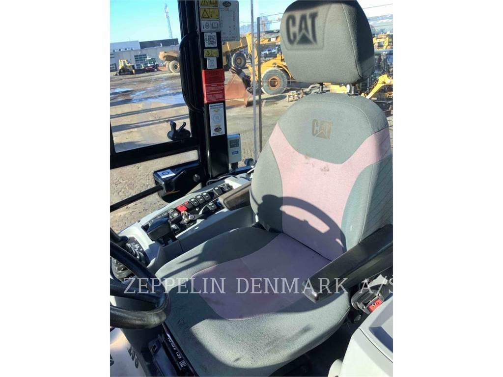 CAT 914K Pale gommate