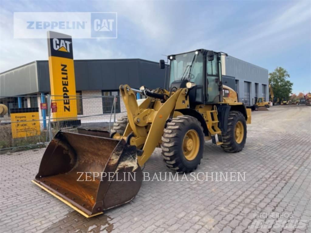 CAT 918M Pale gommate