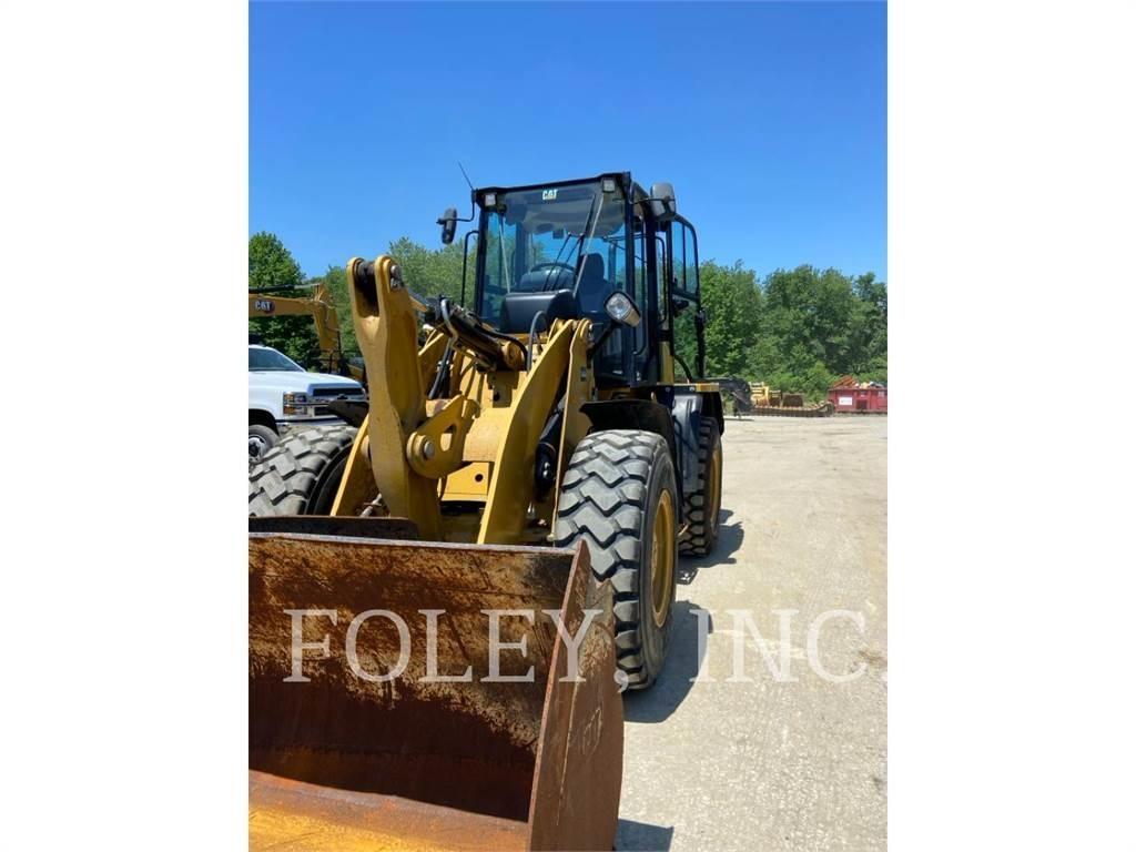CAT 918M Pale gommate