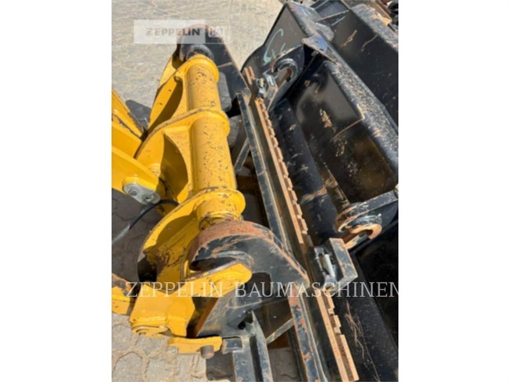 CAT 918M Pale gommate