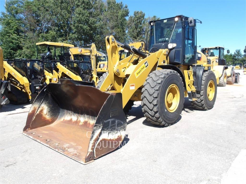 CAT 918M Pale gommate