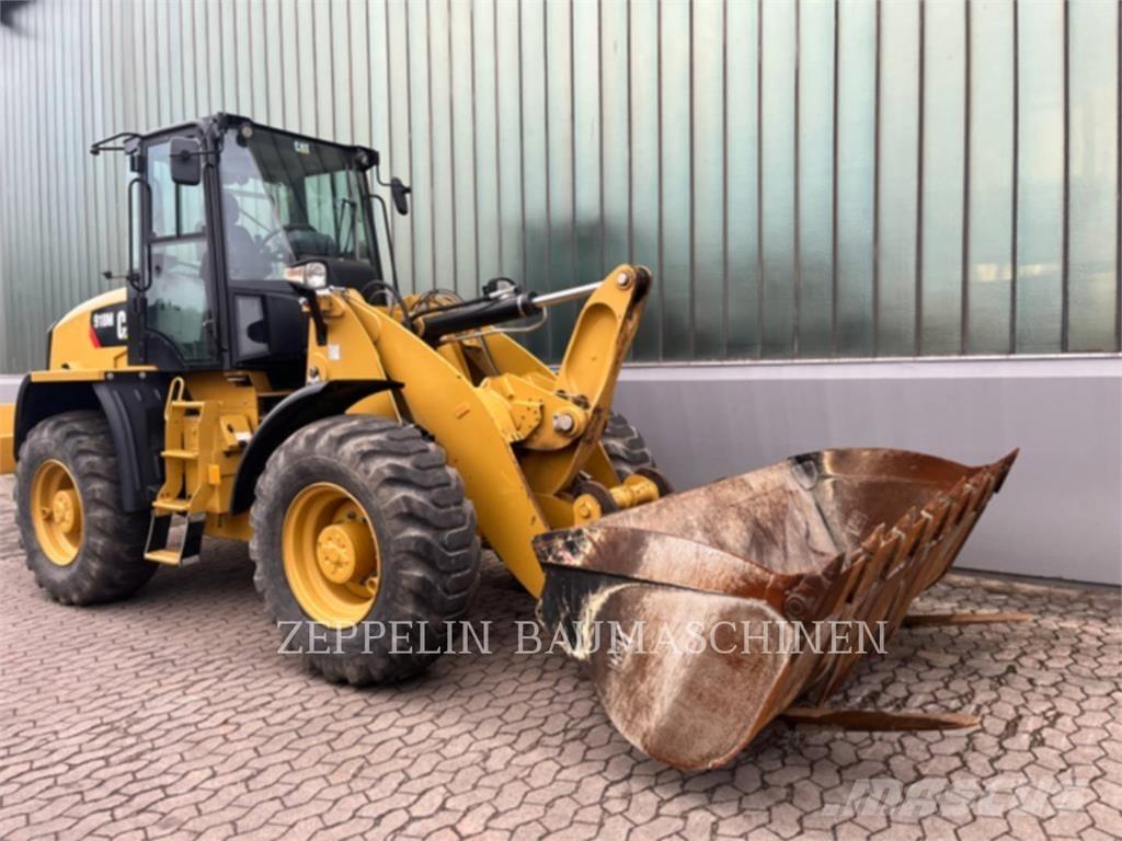 CAT 918M Pale gommate