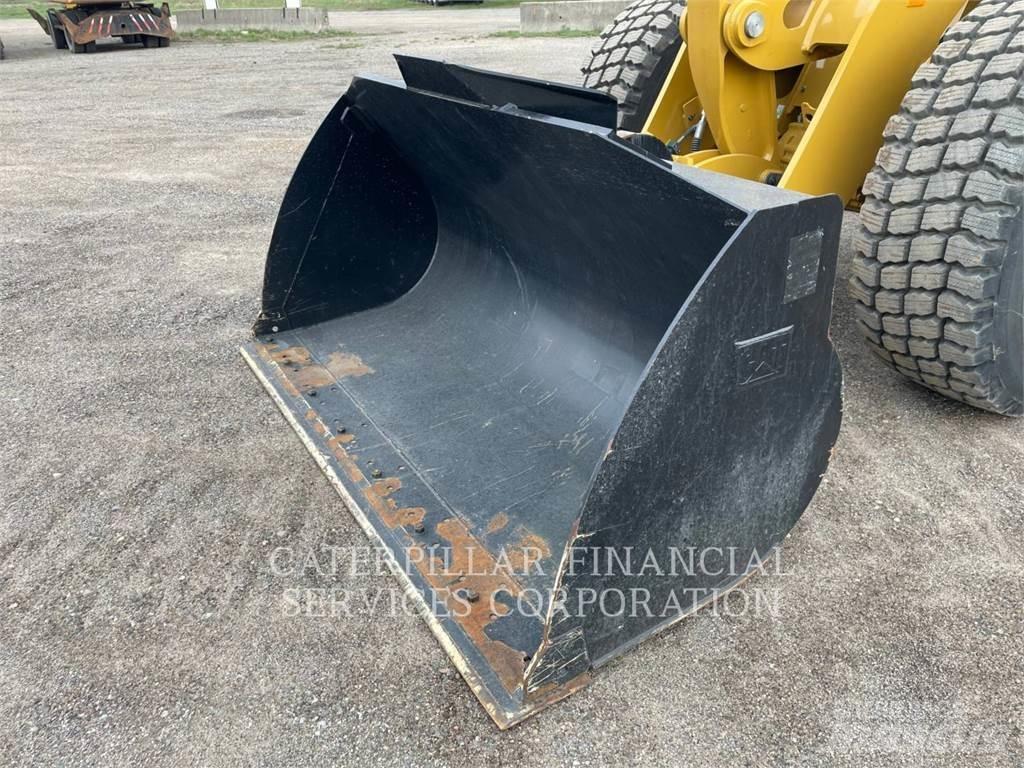 CAT 920 Pale gommate