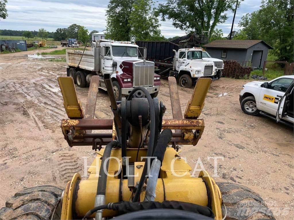 CAT 924G Pale gommate