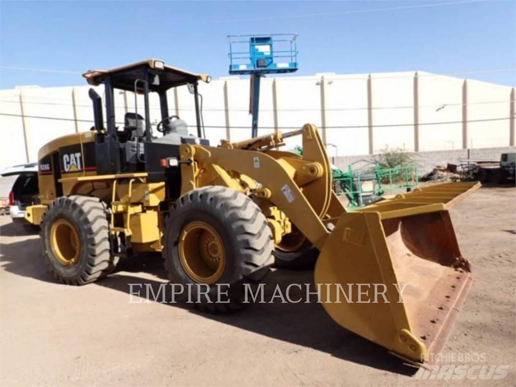 CAT 924G Pale gommate
