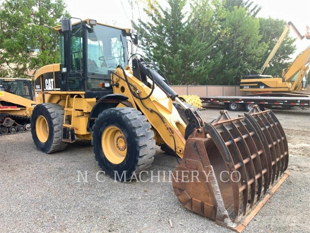 CAT 924G Pale gommate