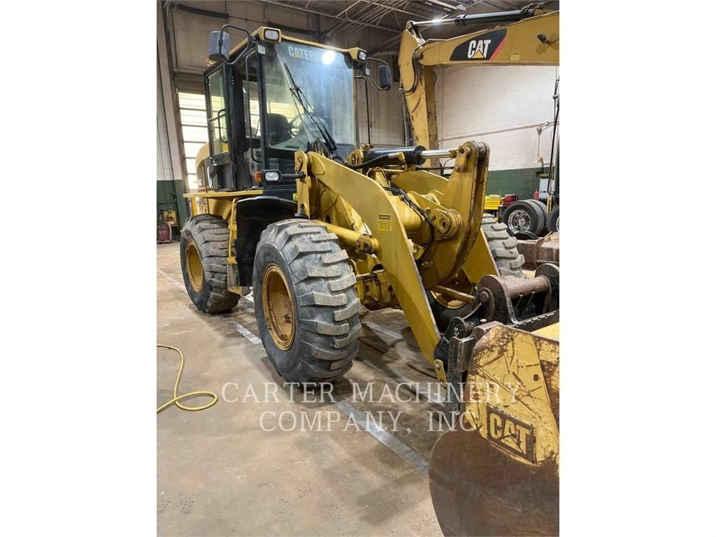 CAT 924GZ Pale gommate