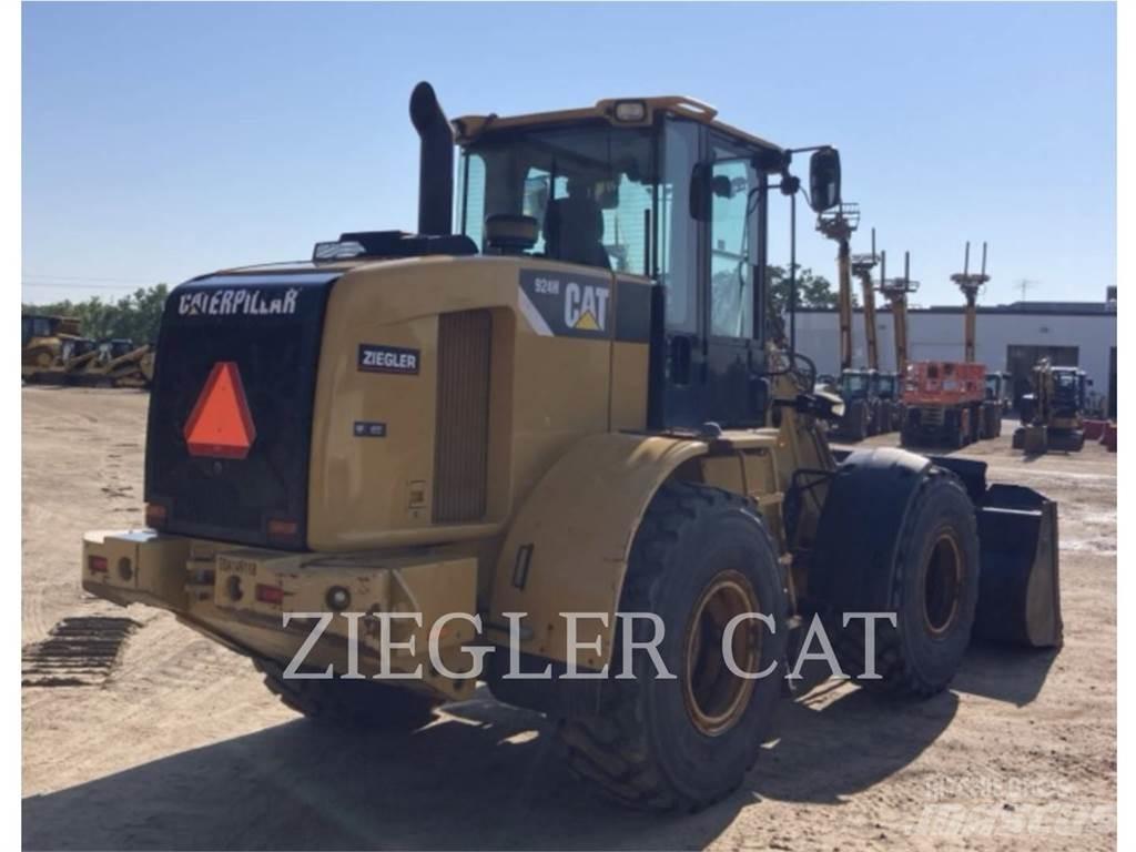 CAT 924H Pale gommate