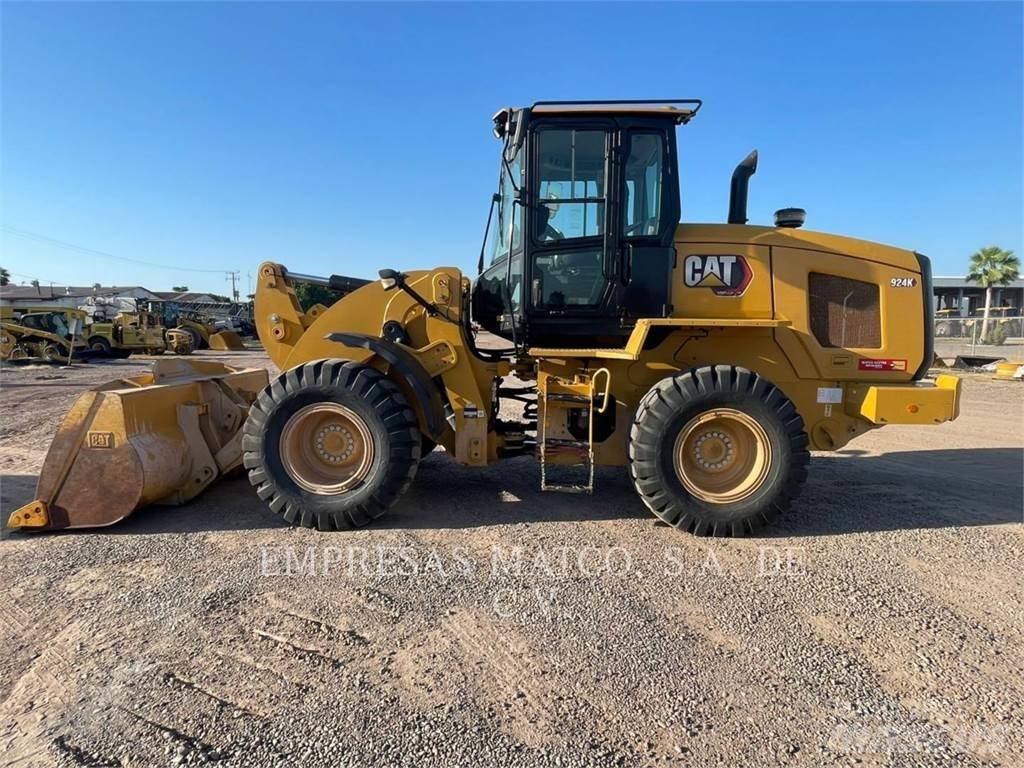 CAT 924K Pale gommate
