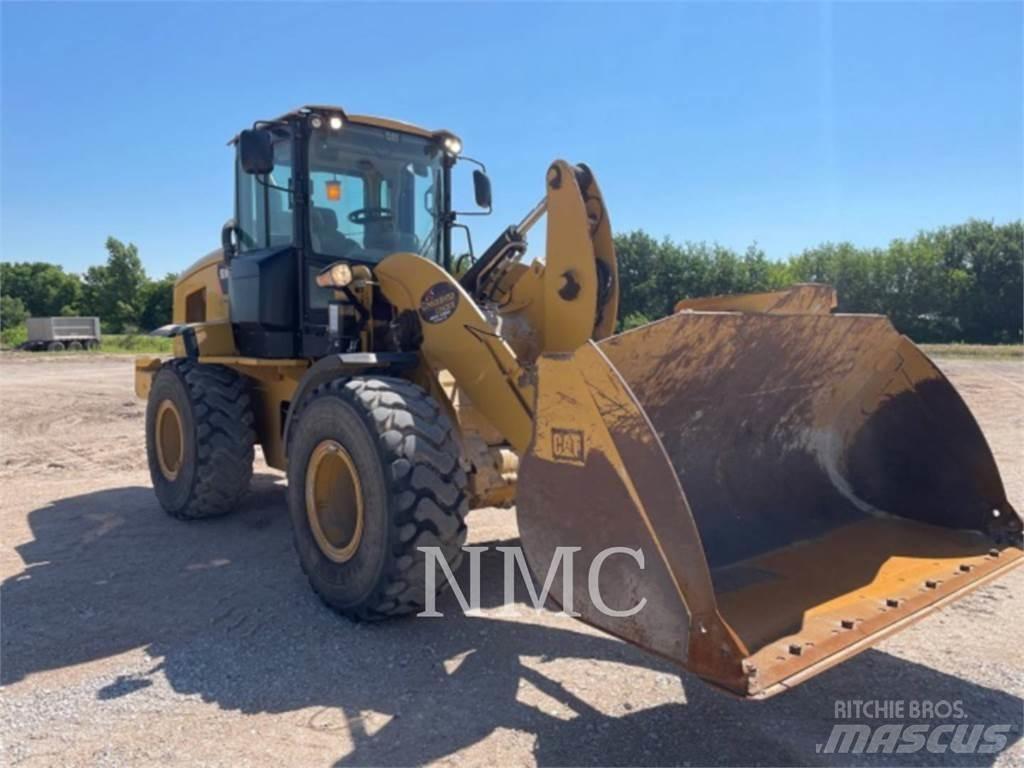 CAT 924K Pale gommate