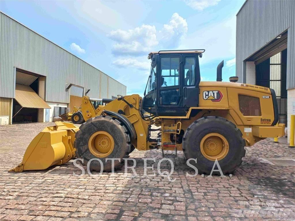 CAT 924K Pale gommate