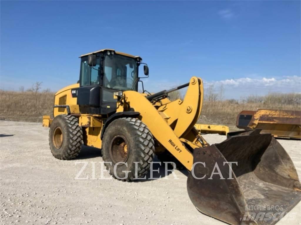 CAT 924K Pale gommate