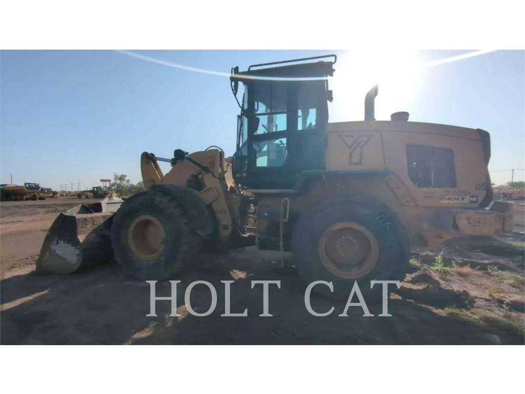 CAT 924K Pale gommate