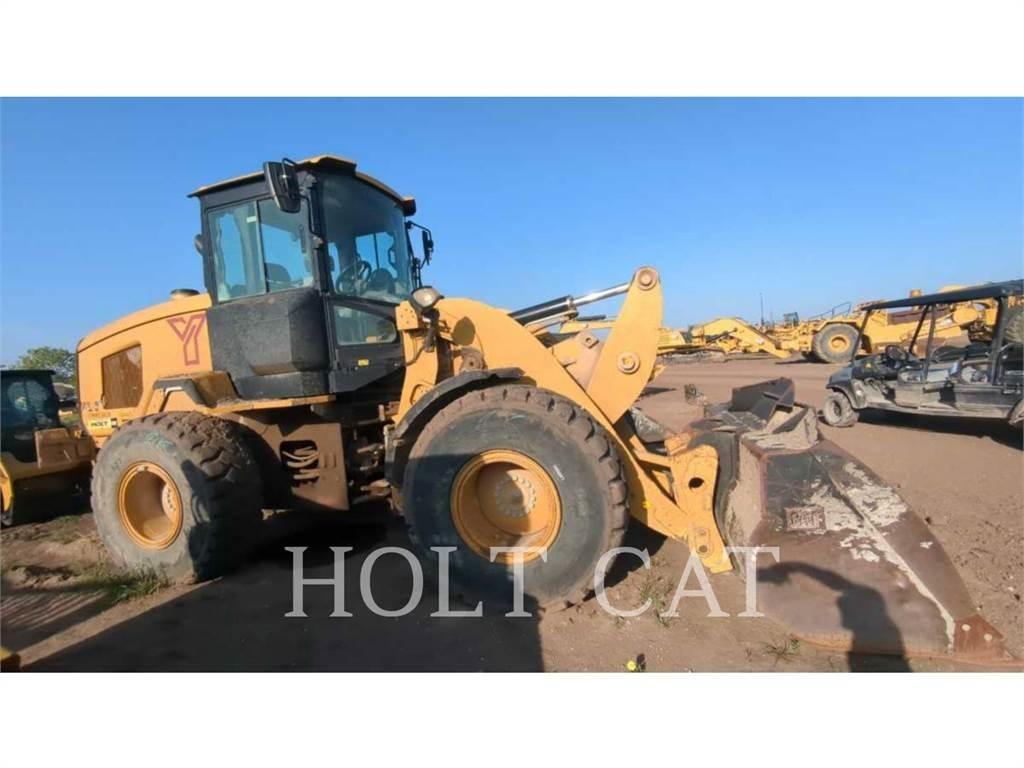 CAT 924K Pale gommate