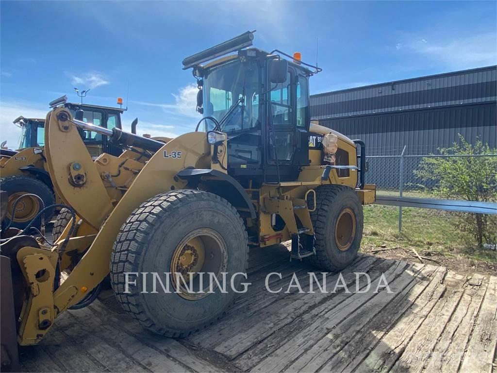 CAT 924K Pale gommate