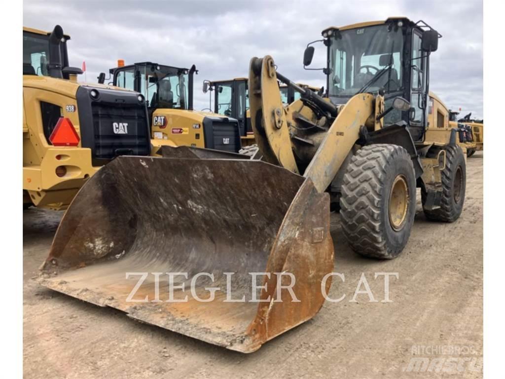 CAT 924K Pale gommate