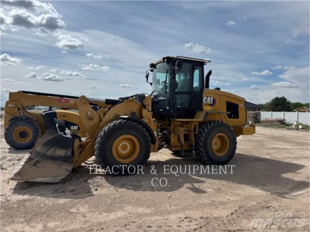 CAT 926 Pale gommate