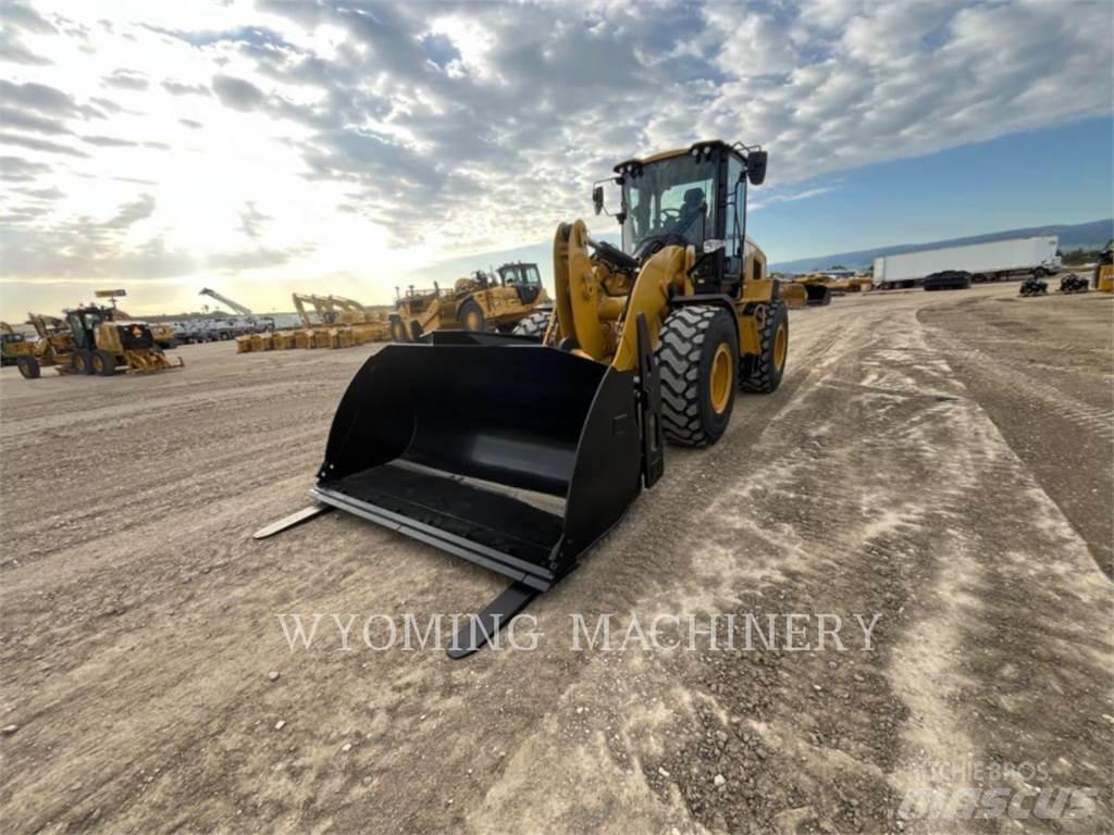 CAT 926 Pale gommate