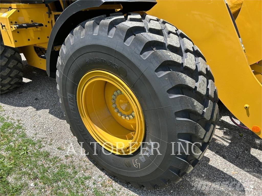 CAT 926-14 Pale gommate