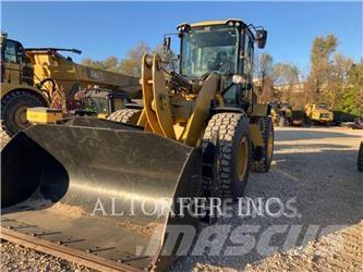 CAT 926M Pale gommate