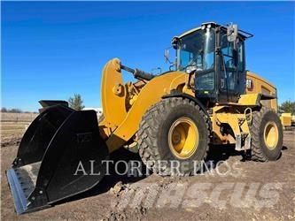 CAT 926M Pale gommate