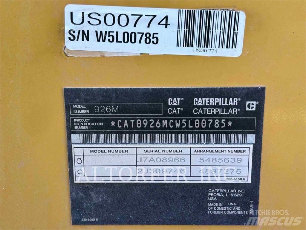 CAT 926M Pale gommate